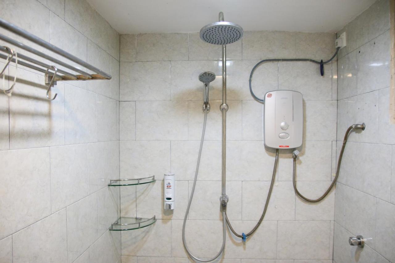 Puteh Homestay Shah Alam Ngoại thất bức ảnh